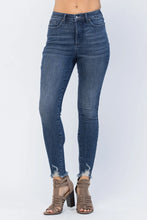 Load image into Gallery viewer, Judy Blue Wren Tummy Control Jeans