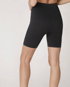 Ribbed Highwaist Biker Shorts {vintage black}